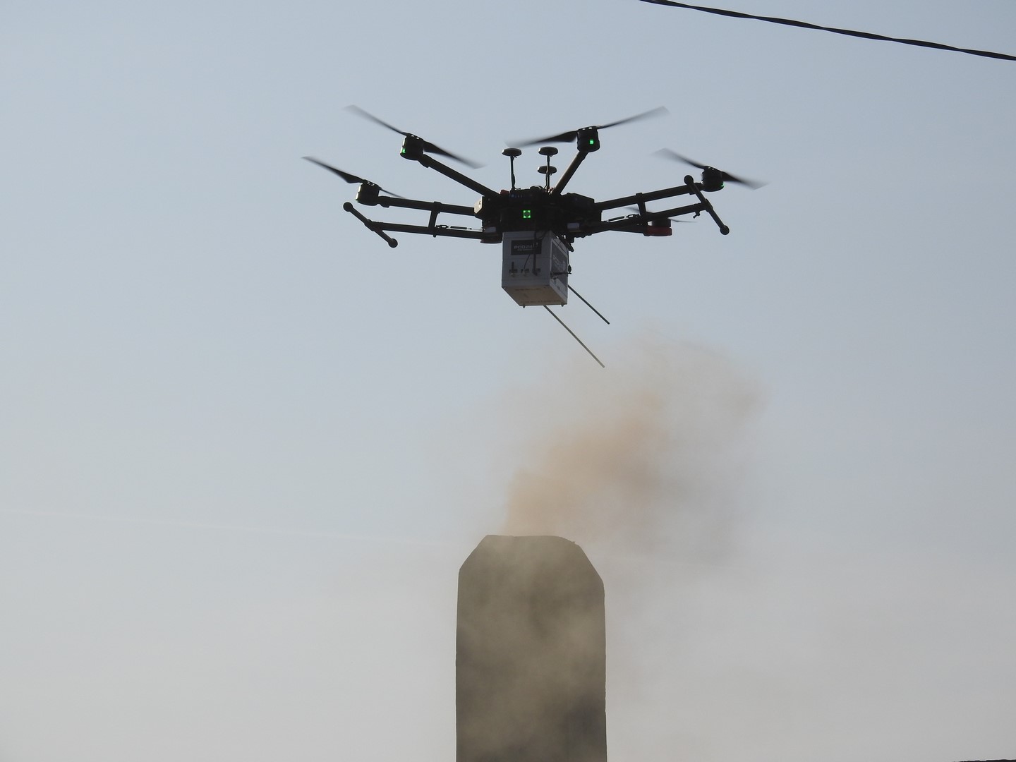 Dron badał pleszewskie kominy