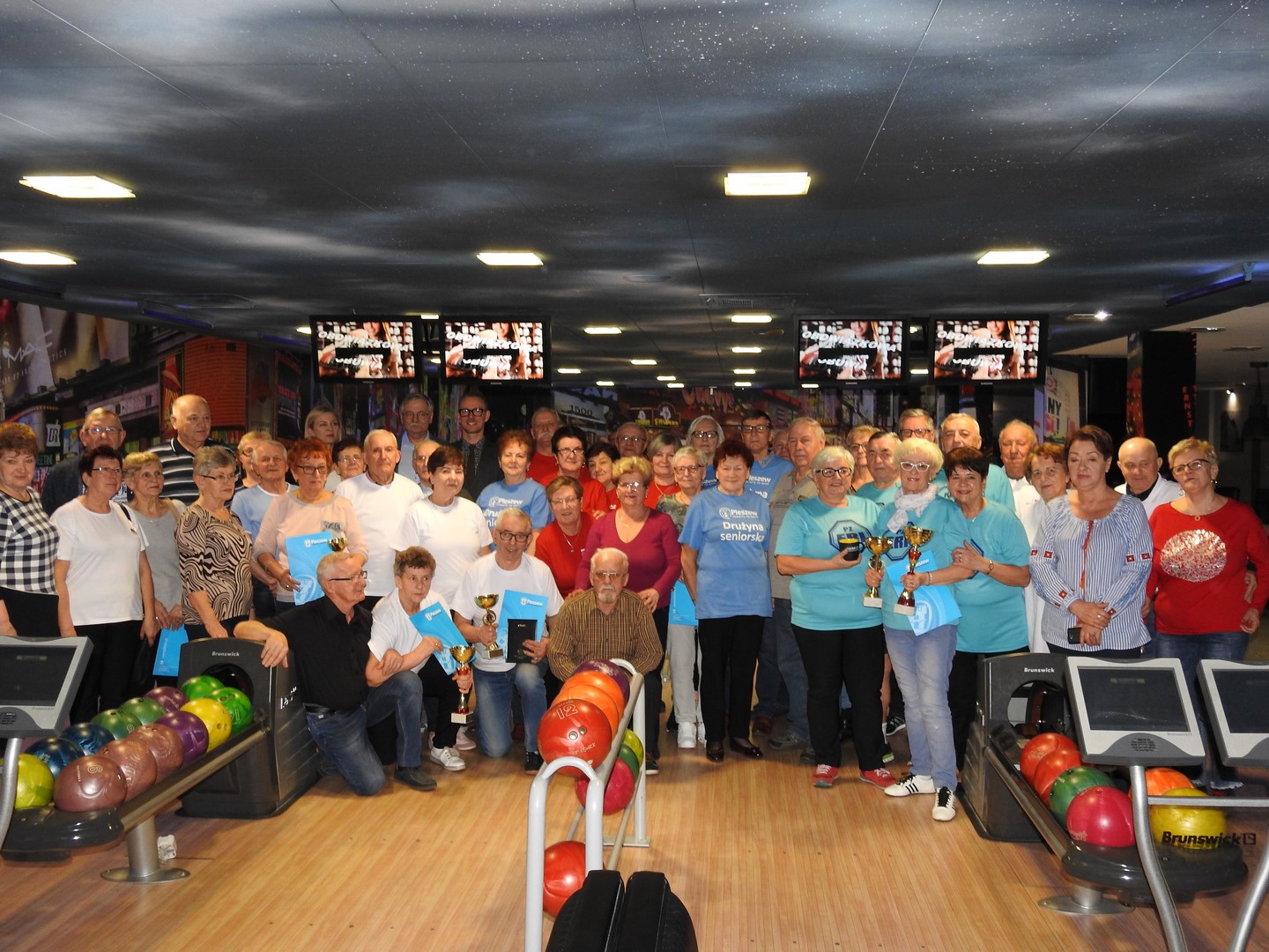 Senioralny turniej bowlingowy